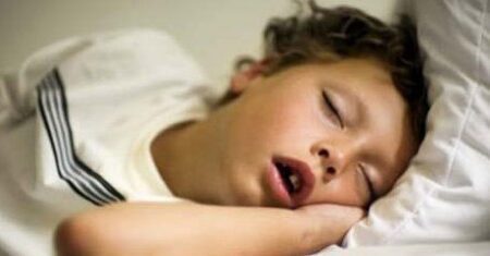 اثر منفی خواب کمتر از ۹ ساعت بر رشد مغزی کودکان