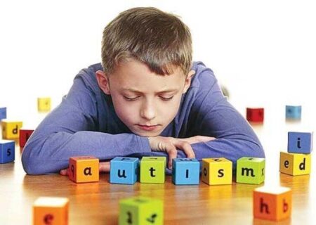 والدین دوران طلایی تشخیص اوتیسم را از دست ندهند