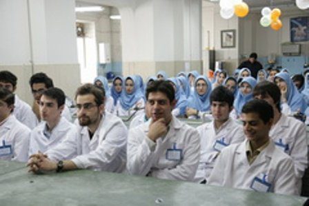 واکنش به حقوق کارورزان علوم پزشکی تهران