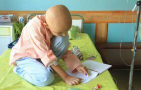 نکته‌های رفتاری با کودکان سرطانی