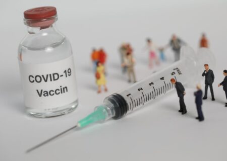 ۲۶ درصد جمعیت کشور هنوز واکسن نزده‌اند