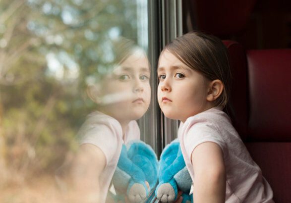 ارتباط ترومای عاطفی دوران کودکی را جدی بگیرید