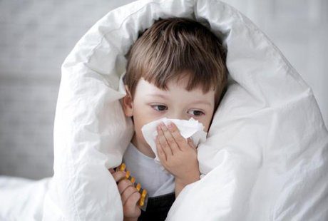 آیا برای آبریزش بینی کودکان “آنتی‌بیوتیک” نیاز است؟