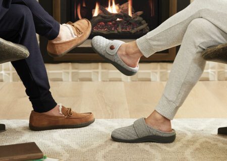 چرا پوشیدن کفش در خانه برای سلامتی مضر است؟