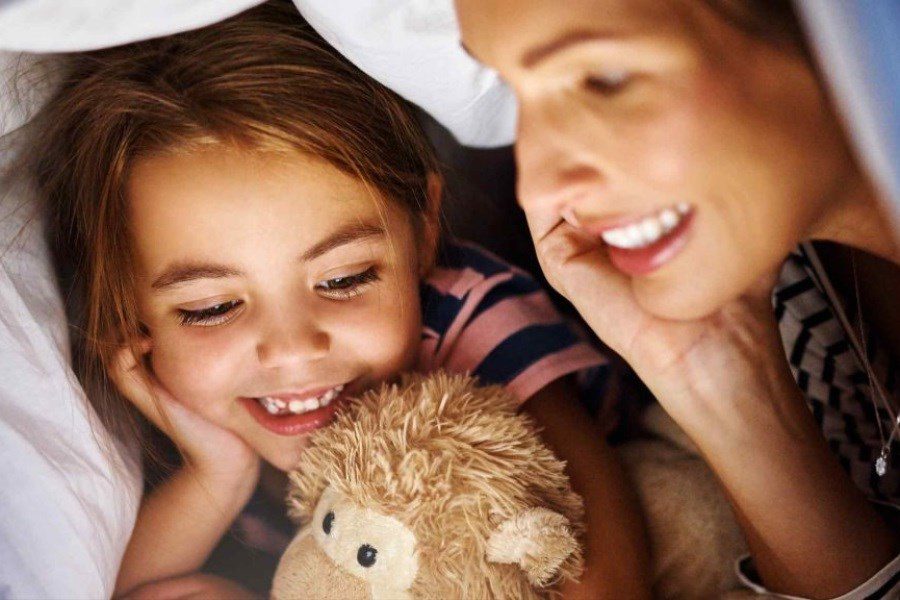 این ۶ سوال را قبل از خواب از فرزندتان بپرسید