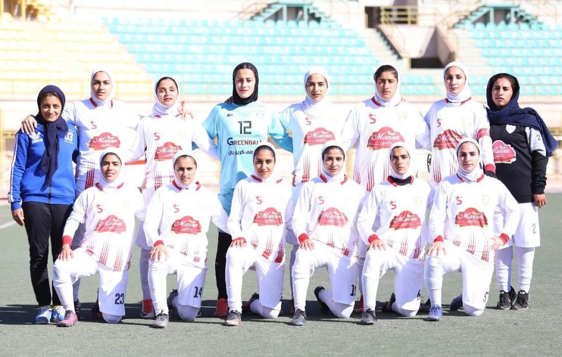 سرمربی خاتون بم: نشان دادیم فوتبال بانوان ایران ظرفیت بالایی دارد