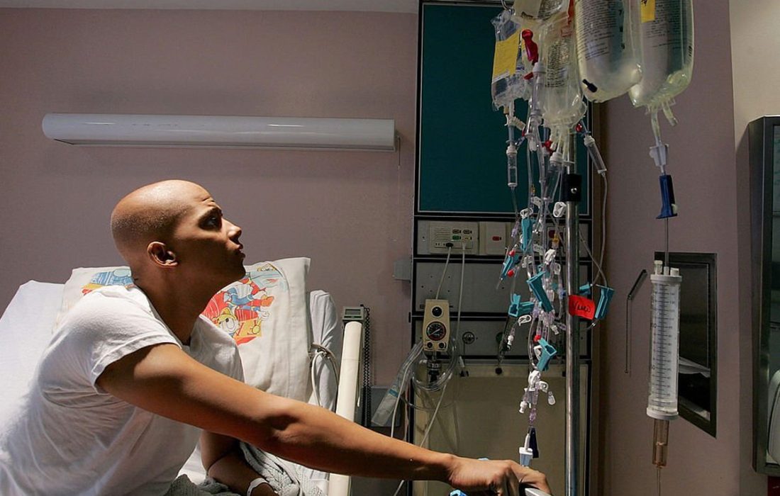 بروز سالانه تا ۹۰۰۰۰ مورد جدید سرطان در ایران