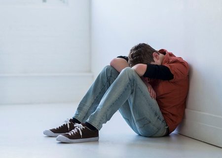 ۲۰ درصد نوجوانان افسردگی را تجربه می‌کنند