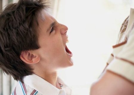 اضطراب کنکوری ها و رفتار بد با والدین