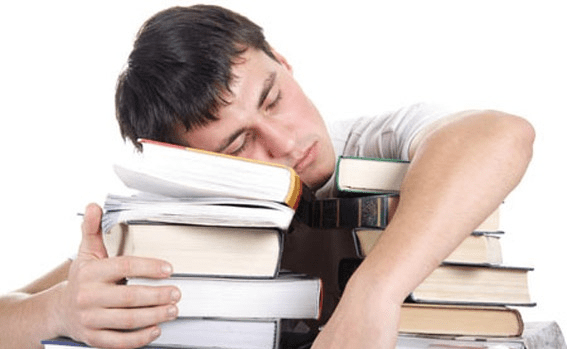 کدام بهتر است؛ مطالعه در شب یا صبح؟