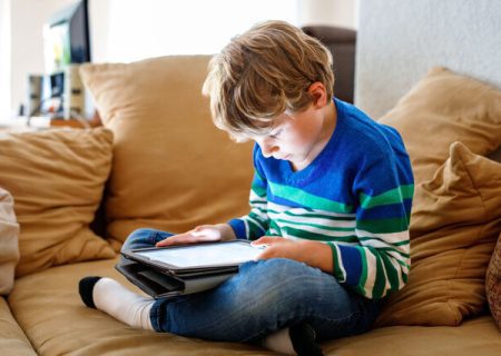 کدام بیماری‌های کودکان با زمان تماشای صفحه نمایش مرتبط است؟