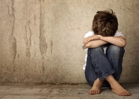 معنای خشونت شریک عاطفی: نقش سوءاستفاده‌ها و بی‌توجهی در دوران کودکی