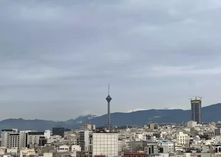 کیفیت هوای تهران در شرایط پاک/ باران آلودگی را شُست