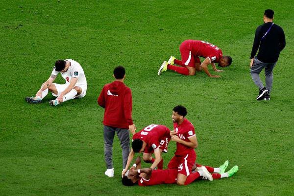 افکار تاج و فدراسیون غلط است/قلعه‌نویی دور خودش لشکر جمع کرده بود