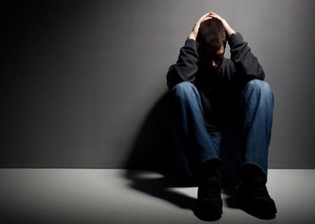 افسردگی اساسی چیست؟ با علائم و راه درمان آن آشنا شوید