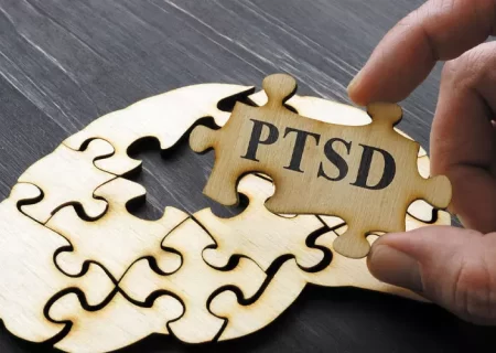 اختلال استرس پس از سانحه چیست؟ علائم و درمان PTSD