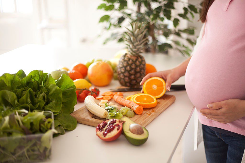 خوراکی‌های مفید برای زیبا و باهوش شدن جنین در دوران بارداری!