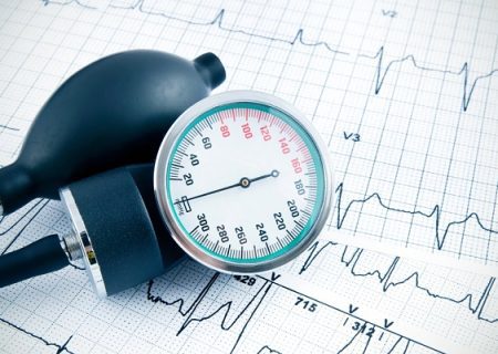 علائم فشار خون بالا در زنان و مردان چیست؟