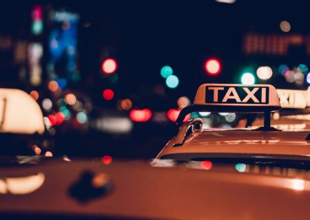 کلیدواژه‌های تاکسی و حمل‌ونقل عمومی در زبان انگلیسی با دکتر محمد مقدم‌فر